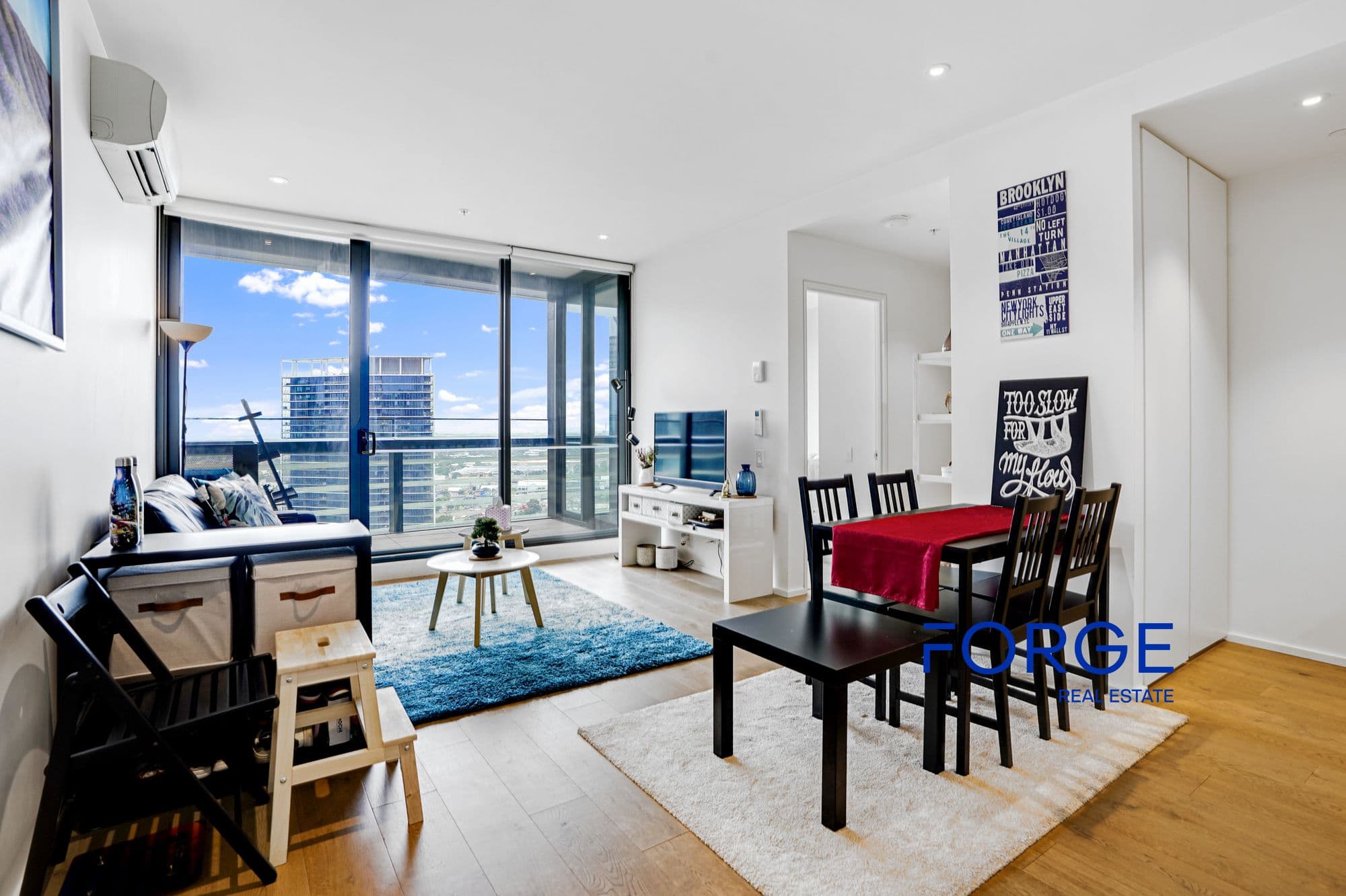 2305n / 883 Collins Street, DOCKLANDS